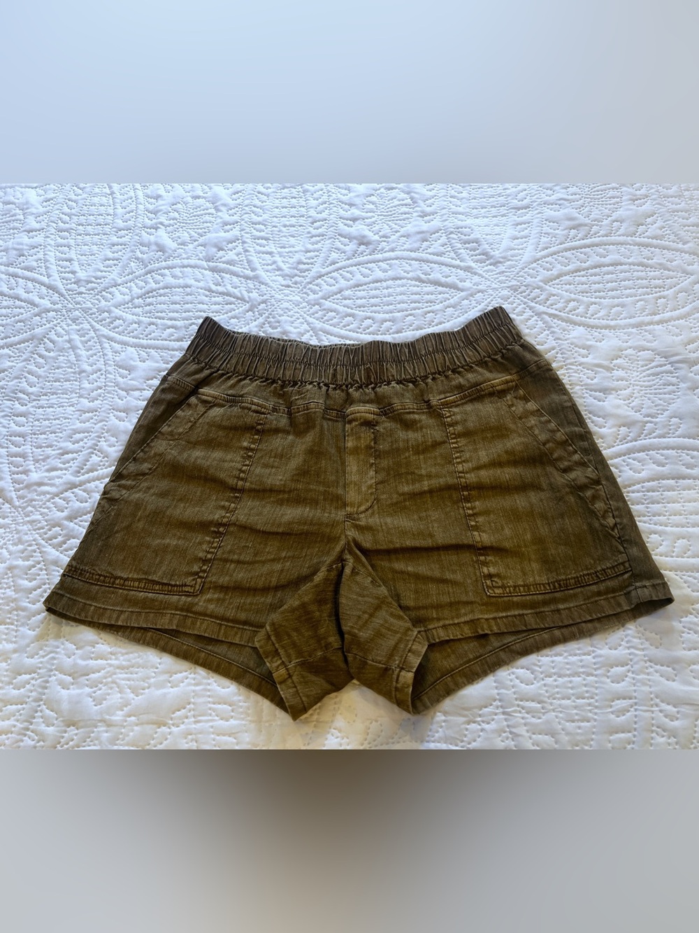 Christina Smocked Band Linen Short by Kut From The Kloth - Picture 7 of 11